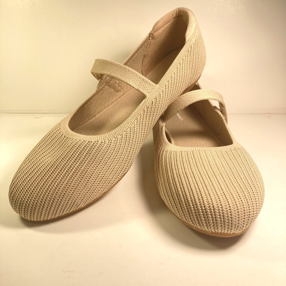 Arromic Tan Mary Jane Ballet Flats / Knit, Lightweight, Cushioned / Size 8.5"
